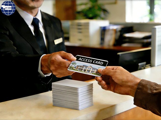 La guida finale alle schede intelligenti in policarbonato su misura: vantaggi che guidano l’adozione globale